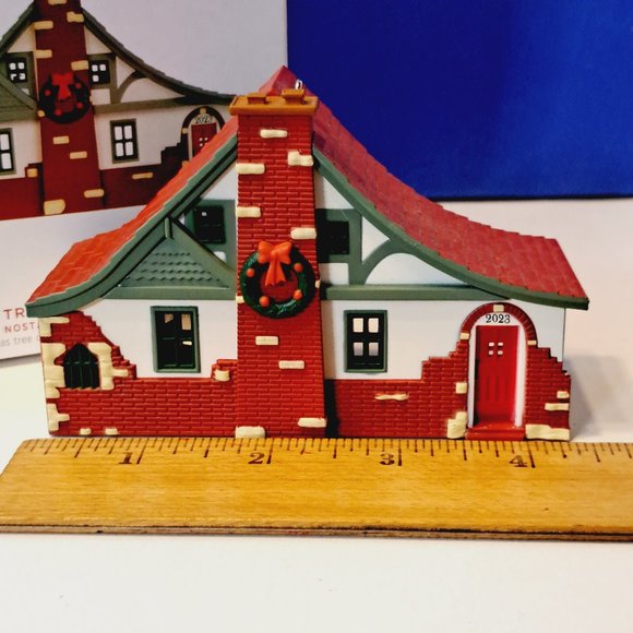 2023 Traditional Tudor - Nostalgic Houses & Shops 40th Hallmark Ornament… - Picture 8 of 8